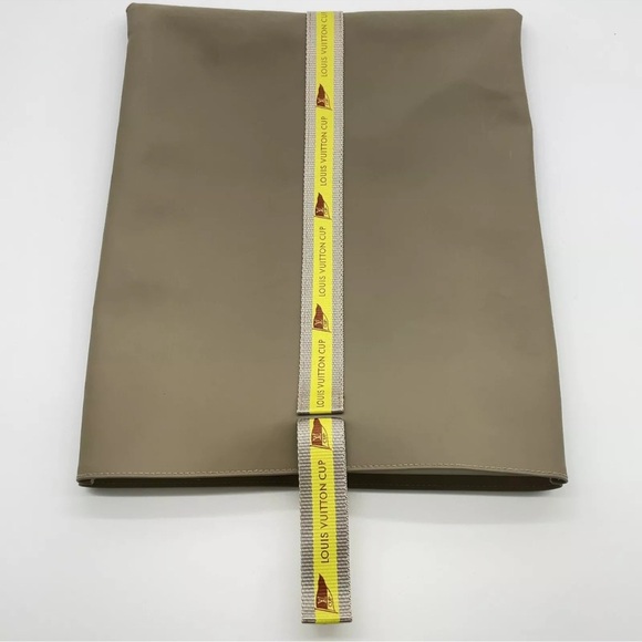 Auth Louis Vuitton LV Cup 2003 Limited Gray Yellow Hand Bag - Picture 13 of 16